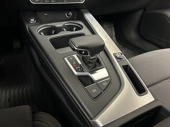 Audi A4 22 of 27