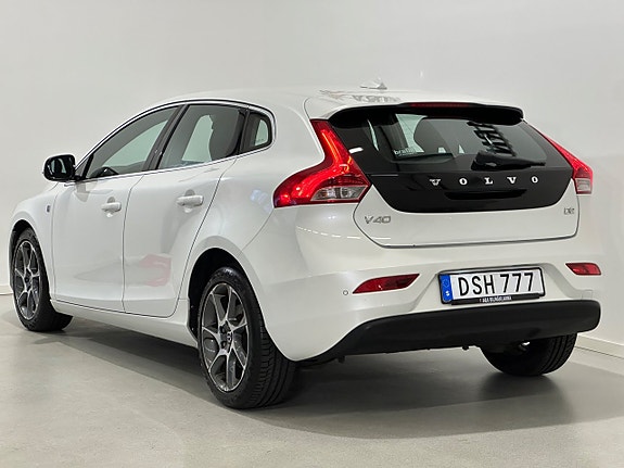 Volvo V40 7 of 26