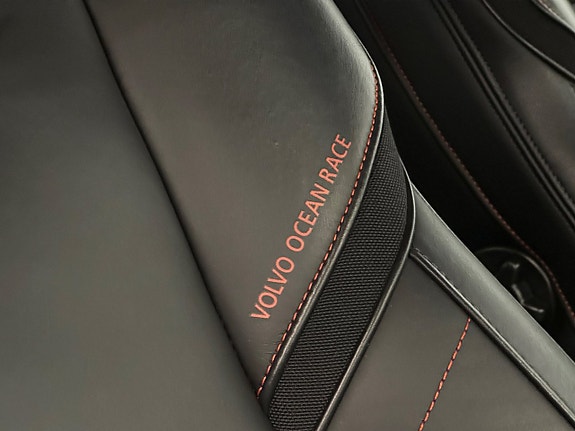 Volvo V40 14 of 26
