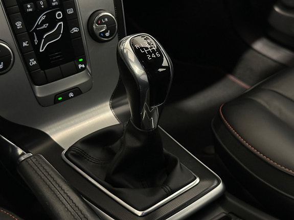 Volvo V40 21 of 26