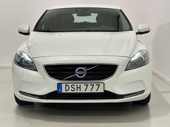 Volvo V40 5 of 26