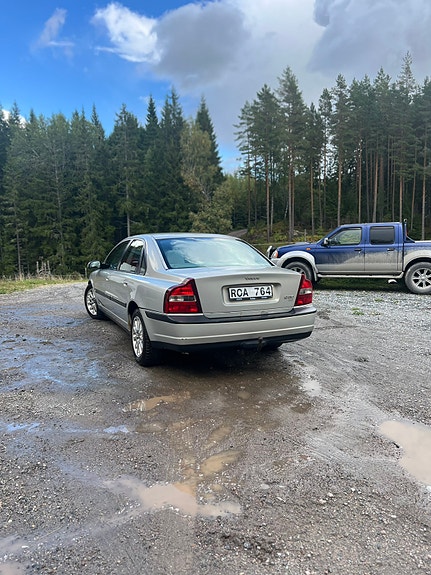 Volvo S80 3 of 10