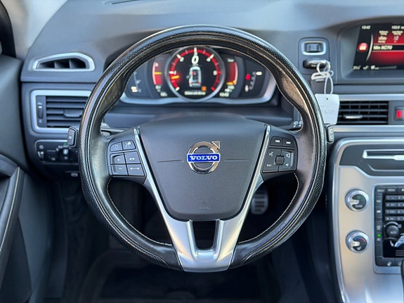 Volvo XC70 12 of 22