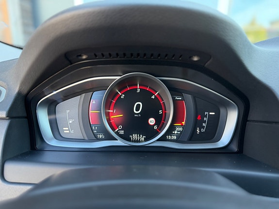 Volvo XC70 13 of 22