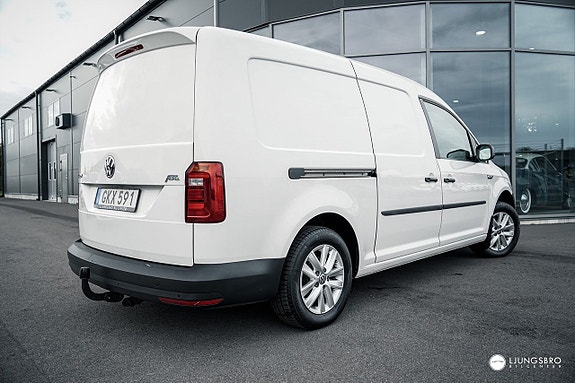 Volkswagen e-Caddy Maxi 2 of 11