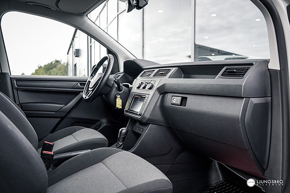 Volkswagen e-Caddy Maxi 10 of 11