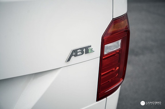 Volkswagen e-Caddy Maxi 3 of 11
