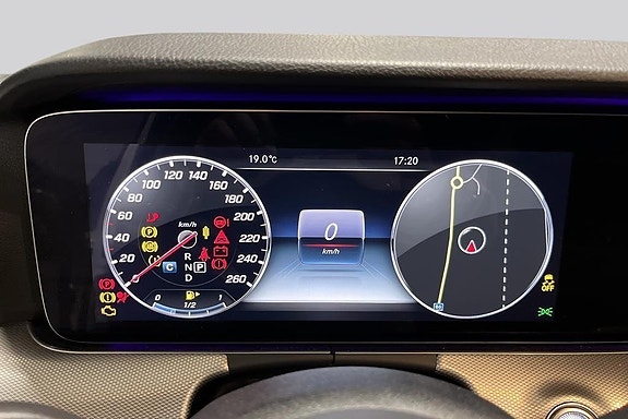 Mercedes-Benz E220 d 10 of 14