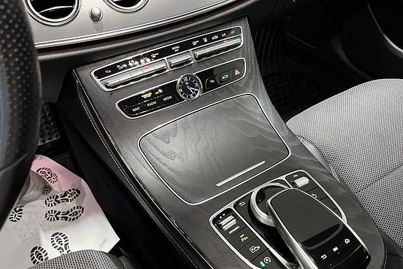 Mercedes-Benz E220 d 12 of 14