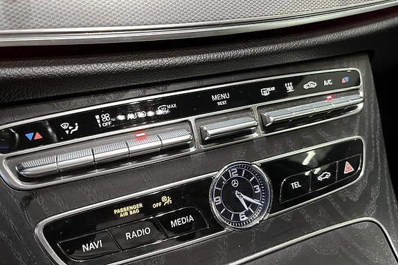 Mercedes-Benz E220 d 13 of 14