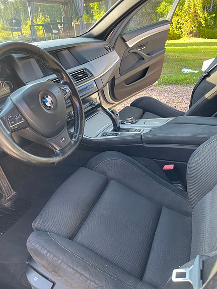 BMW 520d 5 of 7