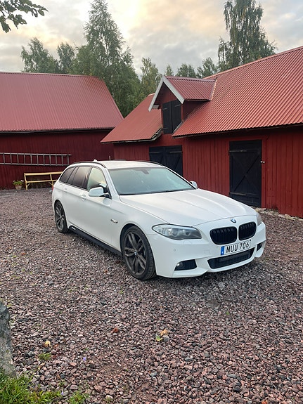 BMW 520d 2 of 7
