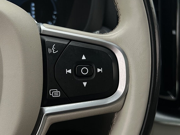 Volvo XC60 20 of 30