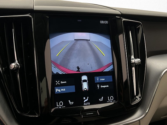 Volvo XC60 14 of 30