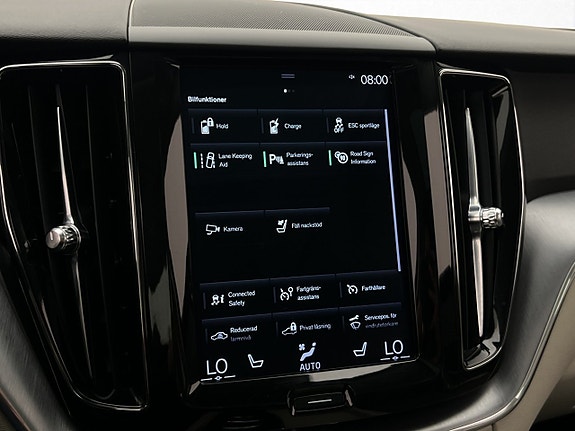 Volvo XC60 22 of 30