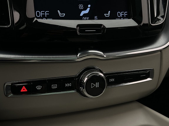 Volvo XC60 26 of 30