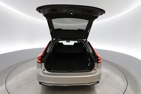 Volvo V90 16 of 17