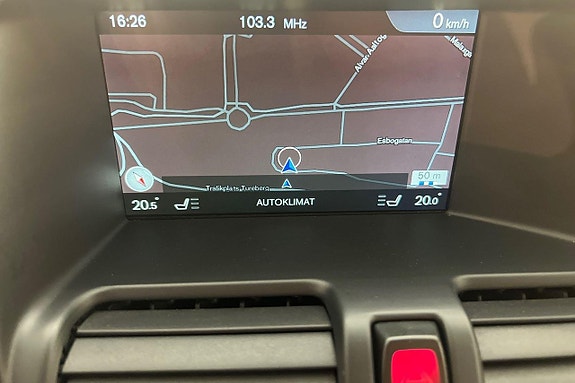 Volvo XC60 15 of 26