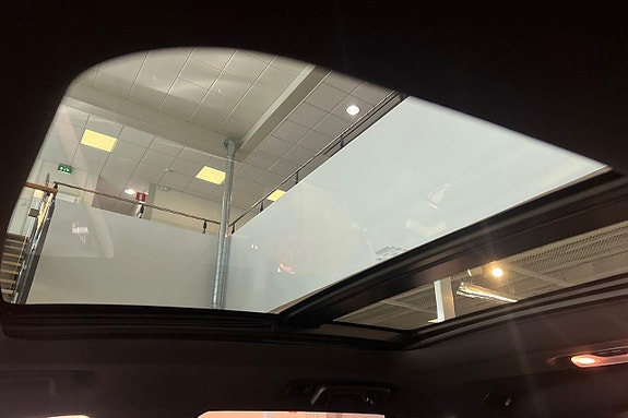 Volvo XC60 18 of 26