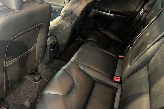Volvo XC60 19 of 26