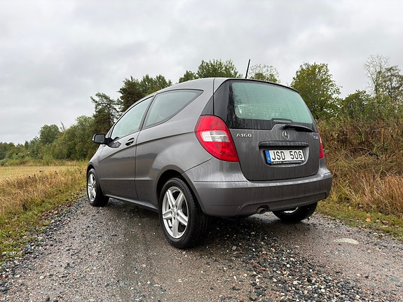 Mercedes-Benz A160 2 of 6