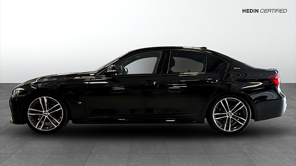 BMW 330e 6 of 14