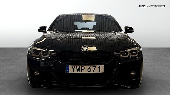 BMW 330e 8 of 14