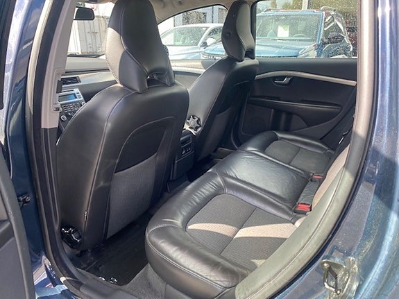Volvo V70 6 of 7