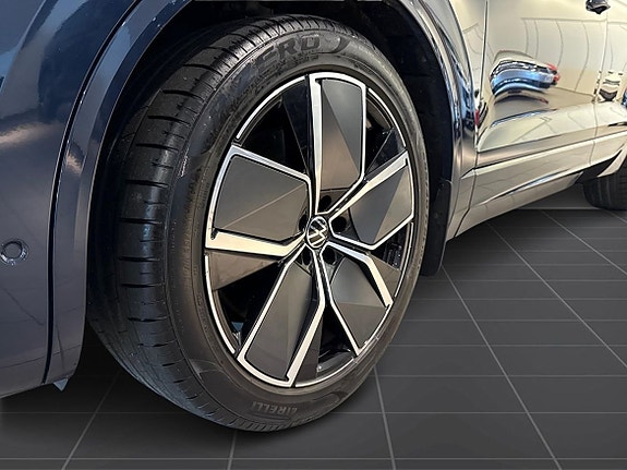 Volkswagen Touareg 7 of 26