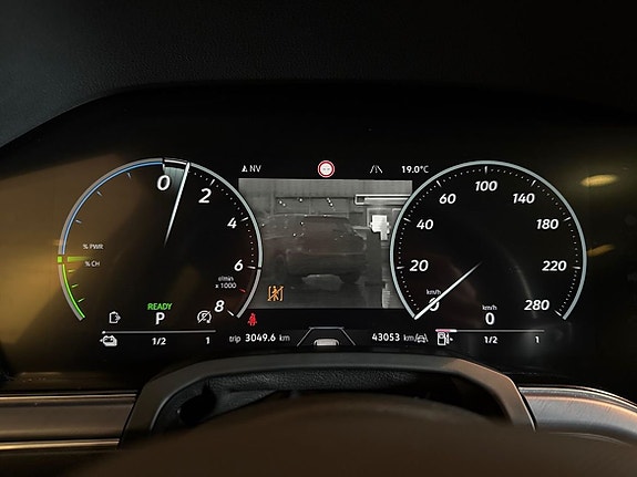 Volkswagen Touareg 18 of 26
