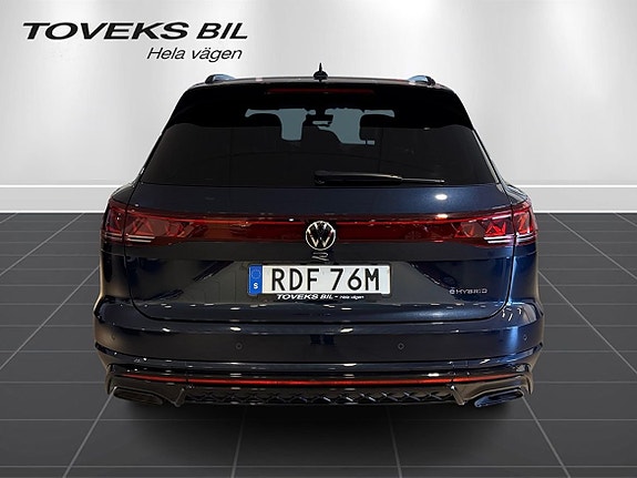 Volkswagen Touareg 4 of 26