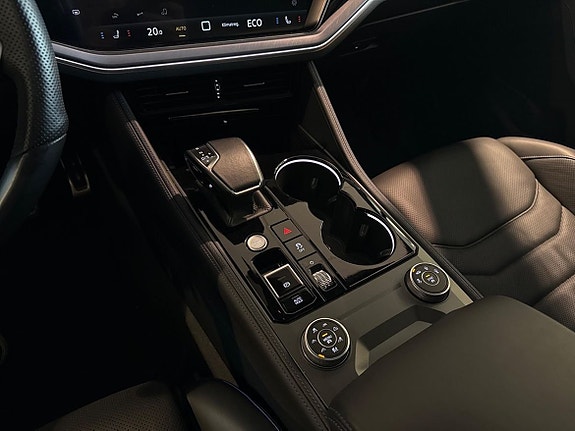 Volkswagen Touareg 11 of 26