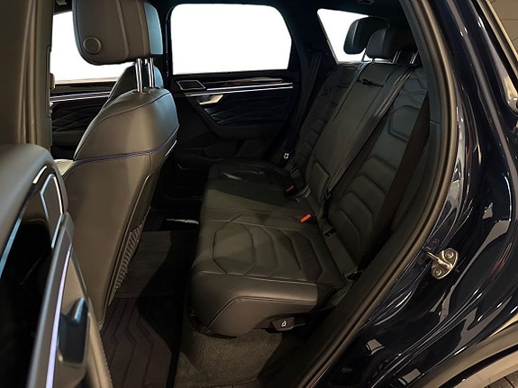 Volkswagen Touareg 22 of 26