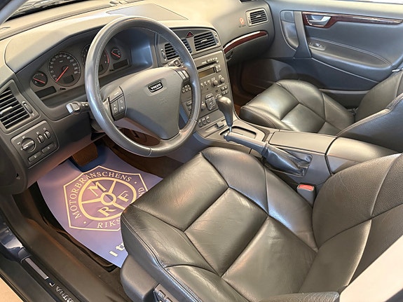 Volvo S60 11 of 14