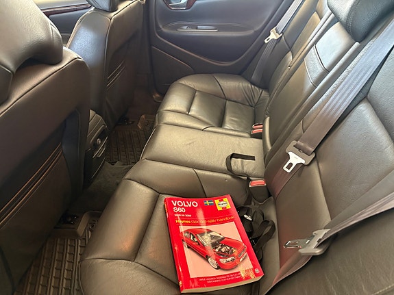 Volvo S60 14 of 14