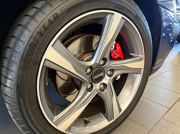 Volvo S60 9 of 14