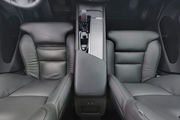 Volvo XC60 9 of 16