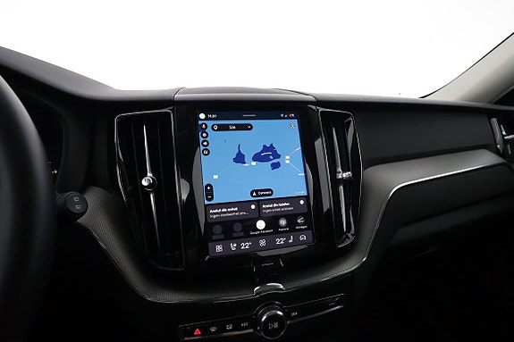 Volvo XC60 11 of 16