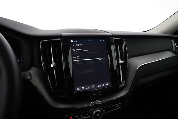 Volvo XC60 13 of 16