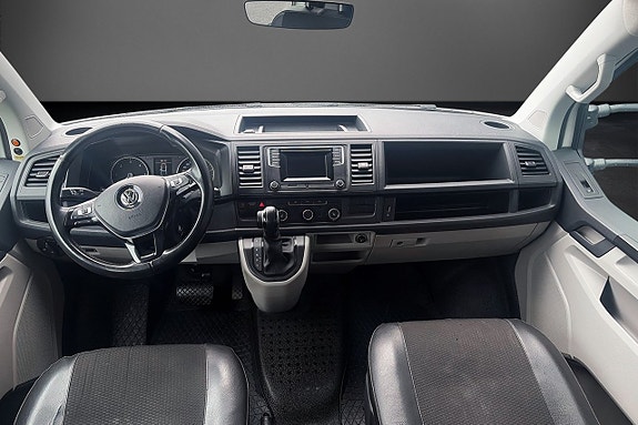 Volkswagen Transporter 9 of 19