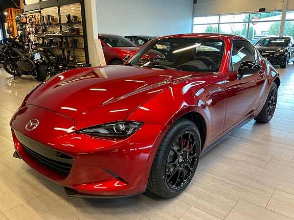 Mazda MX-5 2 of 12