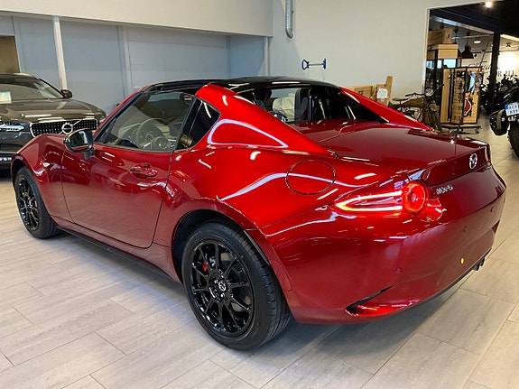 Mazda MX-5 8 of 12
