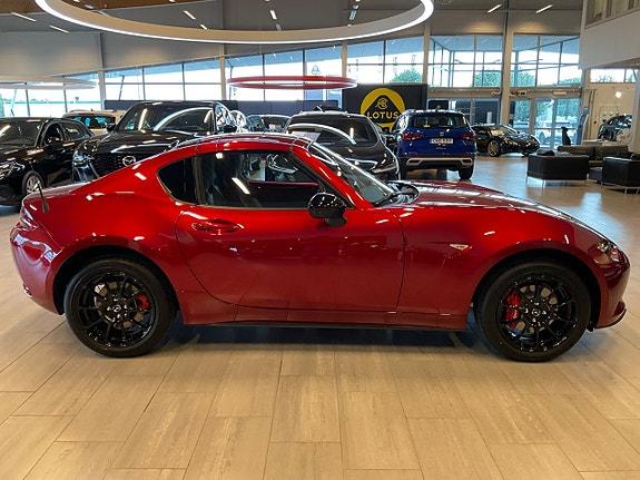 Mazda MX-5 9 of 12