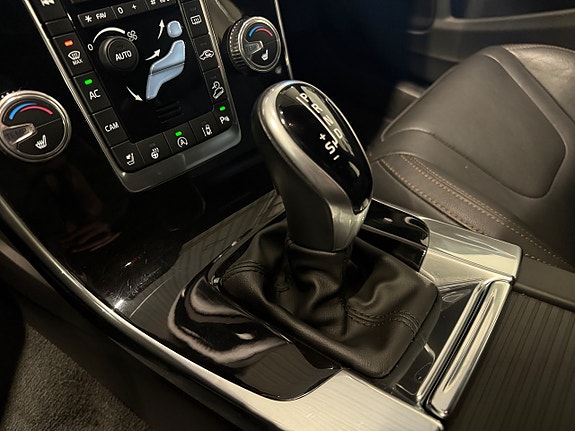 Volvo V60 Cross Country 13 of 20