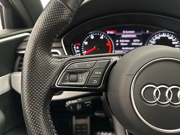 Audi A4 15 of 29