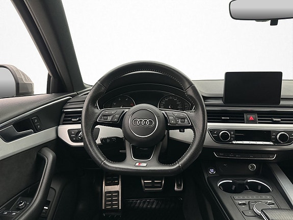 Audi A4 11 of 29