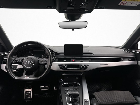 Audi A4 14 of 29