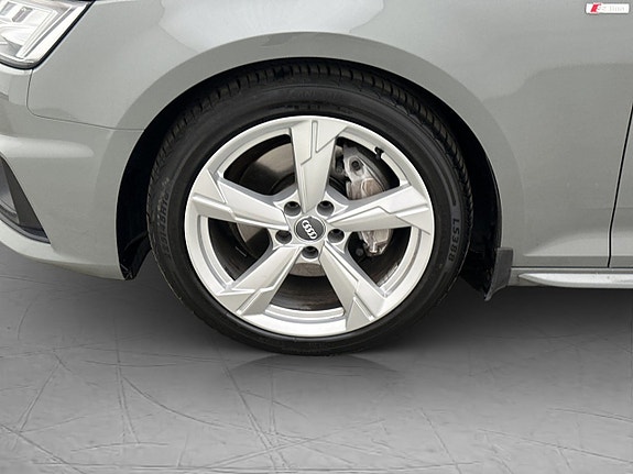 Audi A4 26 of 29