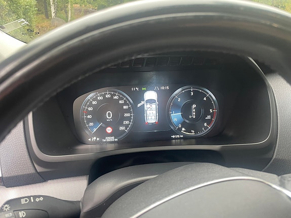 Volvo XC90 4 of 7
