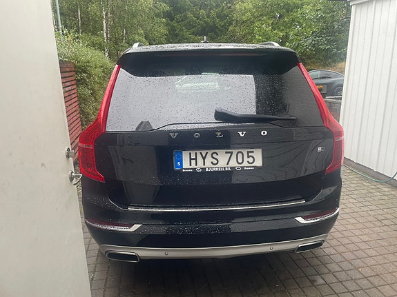 Volvo XC90 3 of 7